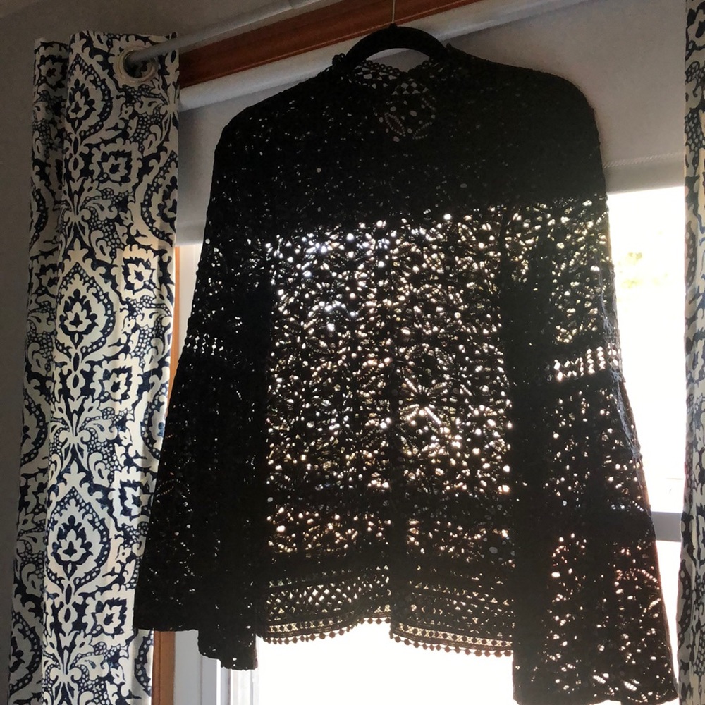 Black lace long sleeve top